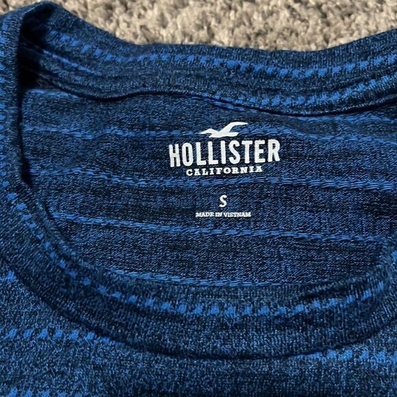 Hollister - Blue Striped - Short Sleeved - T-shirt - S - Picture 3 of 4